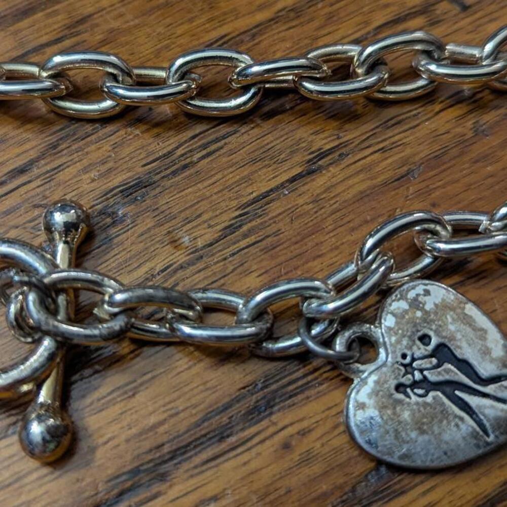 Vintage Redken Hope Charm Bracelet Silvertone Heart Chainlink Toggle‎ Clasp